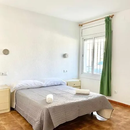 Apartment A Primera Linea En Roses